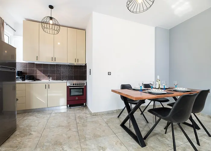 Eros Port & Haven Apartment